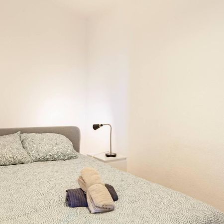 דירות Relax In Lisbon For 4 People With Terrace And Parking מראה חיצוני תמונה