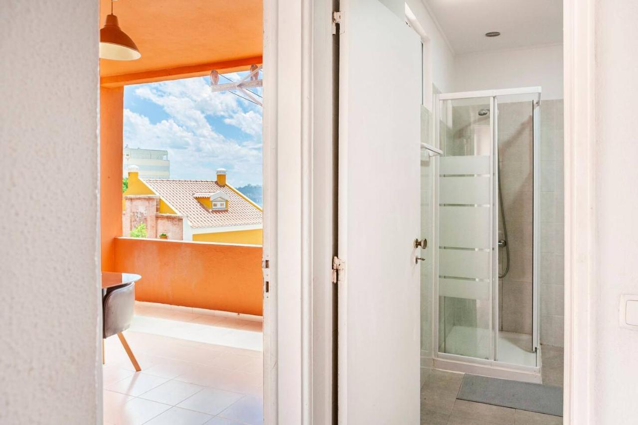 דירות Relax In Lisbon For 4 People With Terrace And Parking מראה חיצוני תמונה